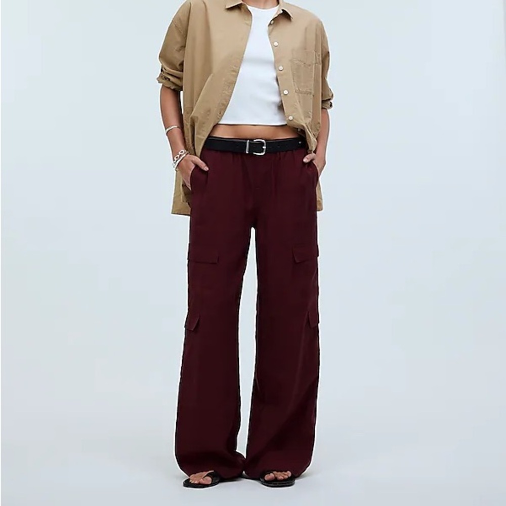 NWT Petite Pull-On Wide-Leg Cargo Pants in Softdrape, Cabernet Color